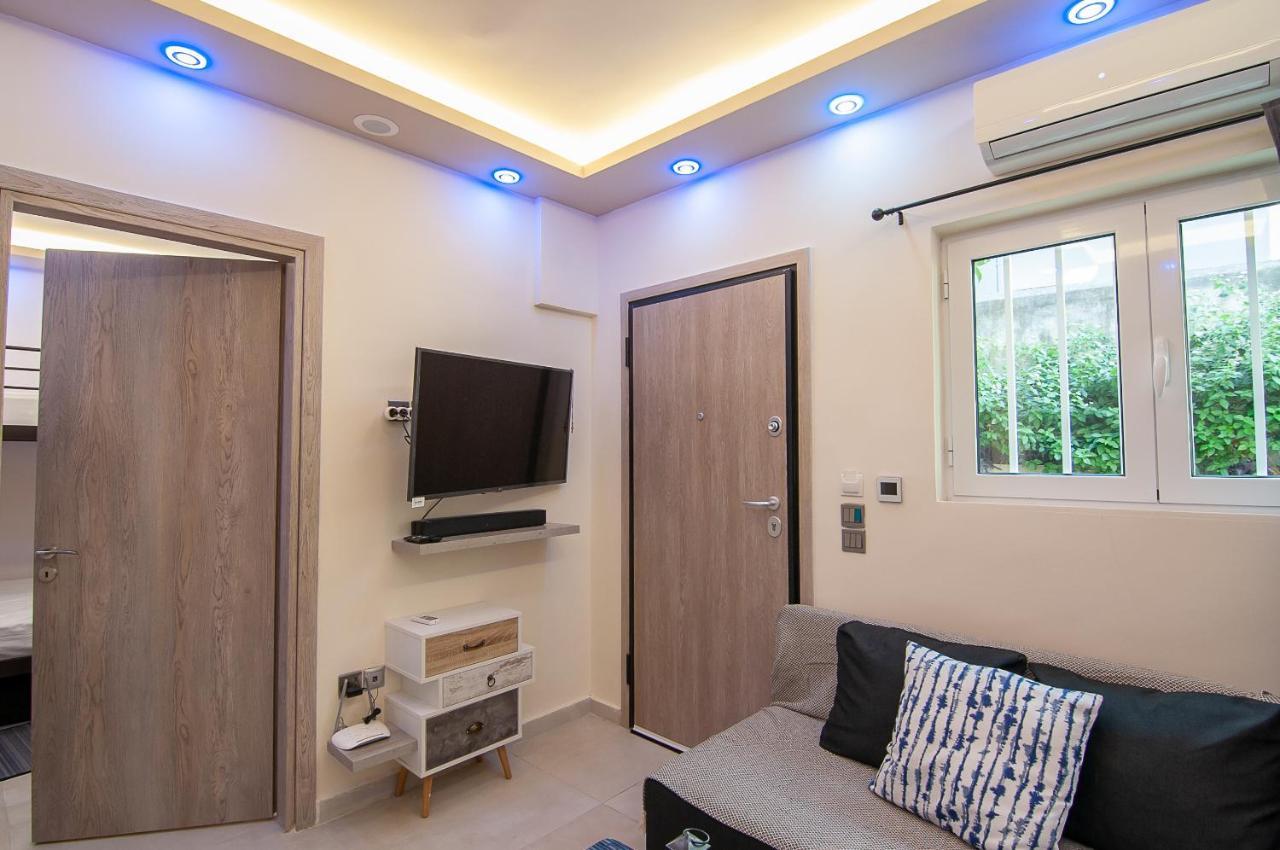 Modern Studio For 4 In Glyfada Lejlighed Athen Eksteriør billede